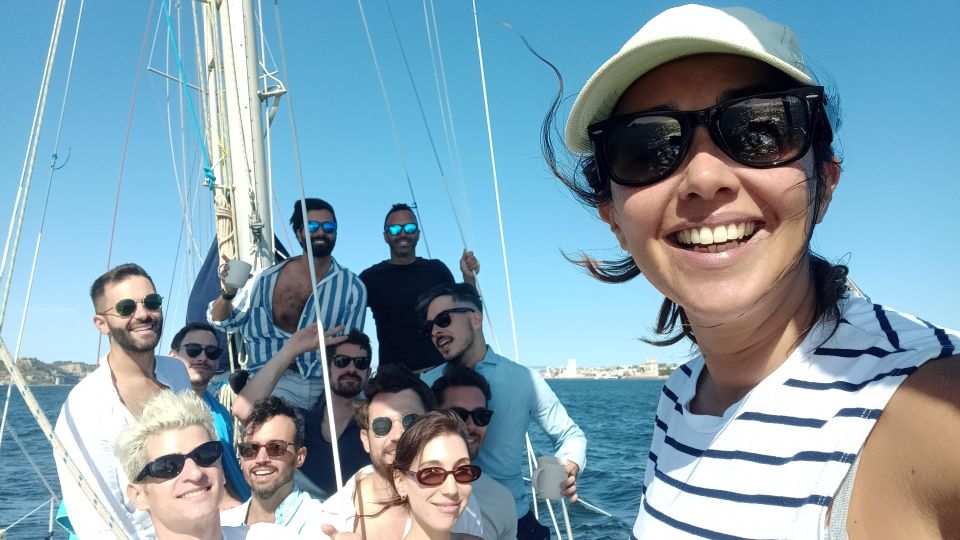 Lisbon: Private Sailing Tour