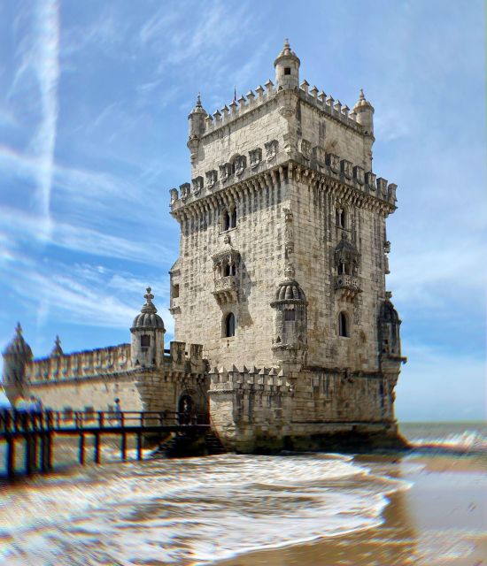 Lisbon : Private Tour With a Local Guide