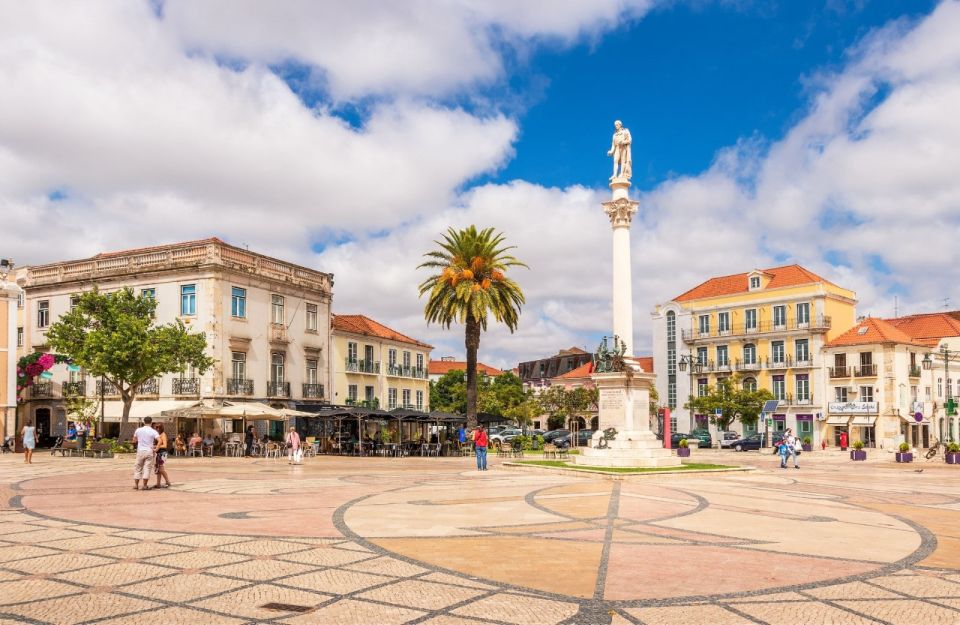 Lisbon: Serra Da Arrábida, Setúbal, Sesimbra Private Tour