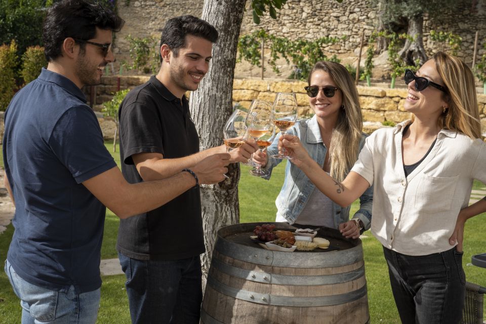 Lisbon: Winery Experience With 4WD Tour and Wine Tasting