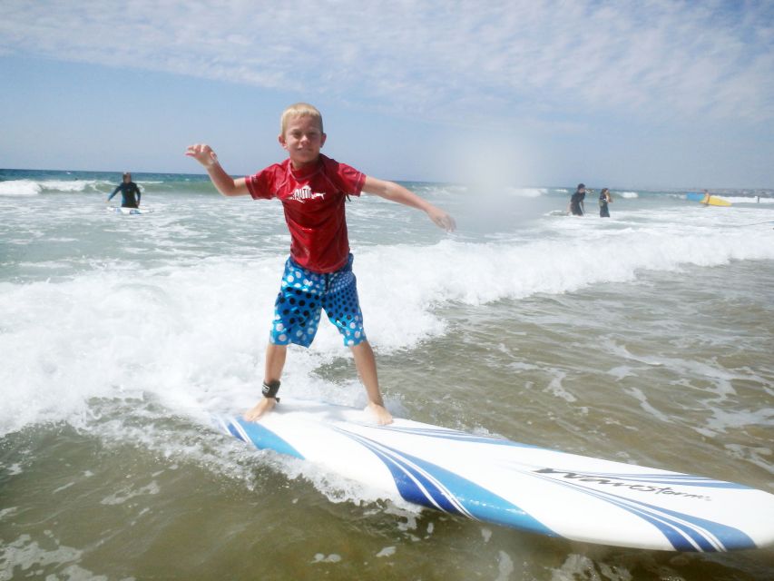 Los Angeles: Group Surf Lesson for 4