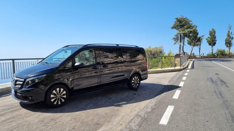 Luxury Van Transfers: Naples Train Stations