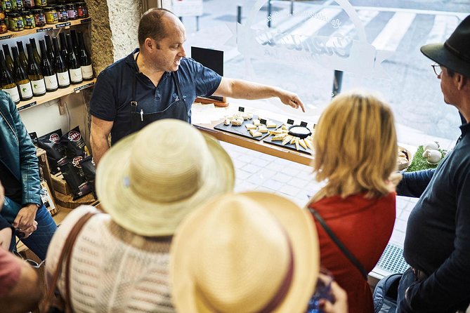 Lyon Old Town Half-Day Walking Food Tour With Local Specialties Tasting & Lunch