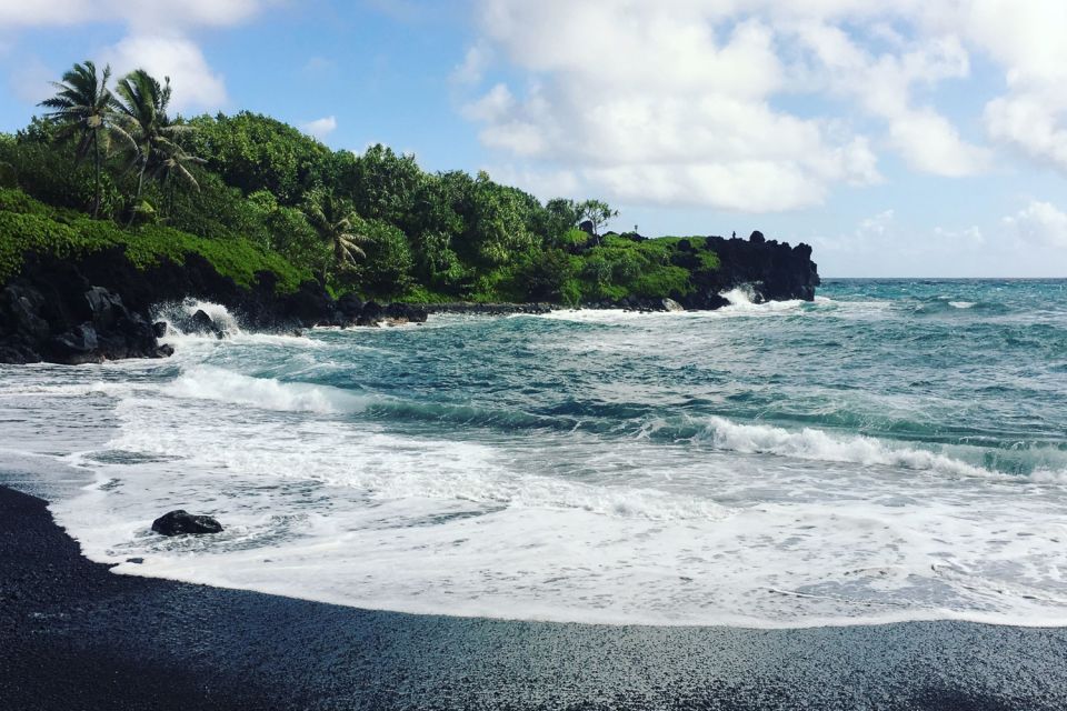 Maui Road to Hana Sightseeing Tour