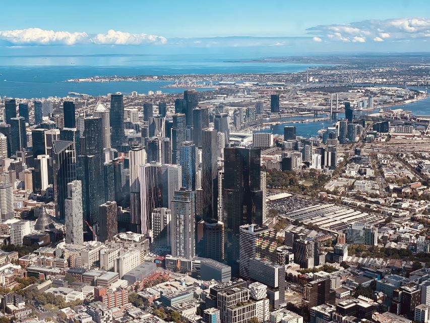 Melbourne: Private Extended Skyline & Bay Helicopter Ride