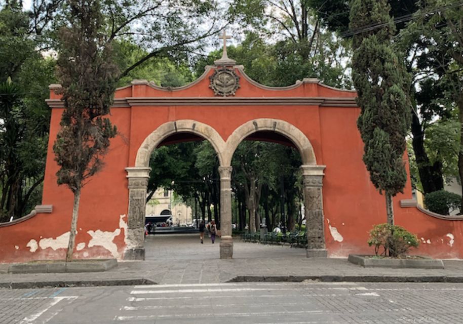 Mexico City (Coyoacan) City Sights Self-Guided Tour - Fuente De Los Coyotes Landmark