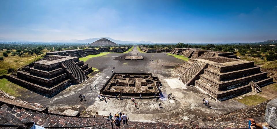 Mexico City: Private City Tour With Teotihuacan & Basilica