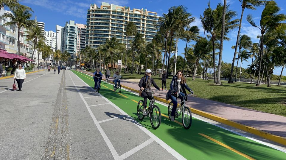 Miami: The Famous South Beach Bicycle Tour - Vibrant South Beach Cycling Experience