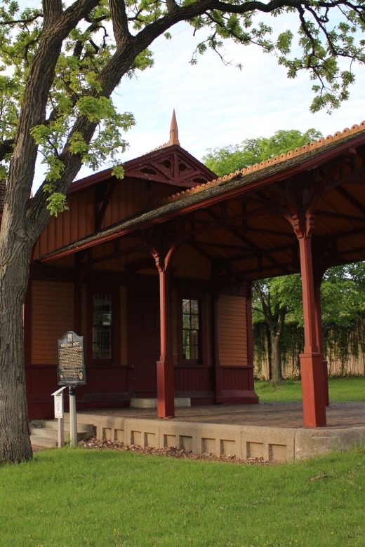 Minnehaha Falls: A Self-Guided Audio Tour of Minneapolis