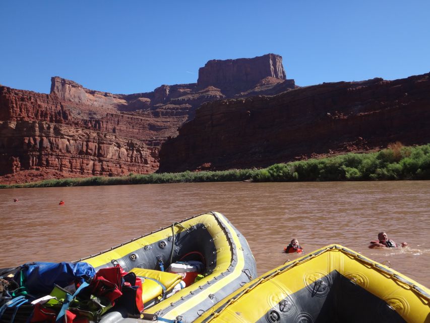 Moab: Calm Water Cruise in Inflatable Boat on Colorado River