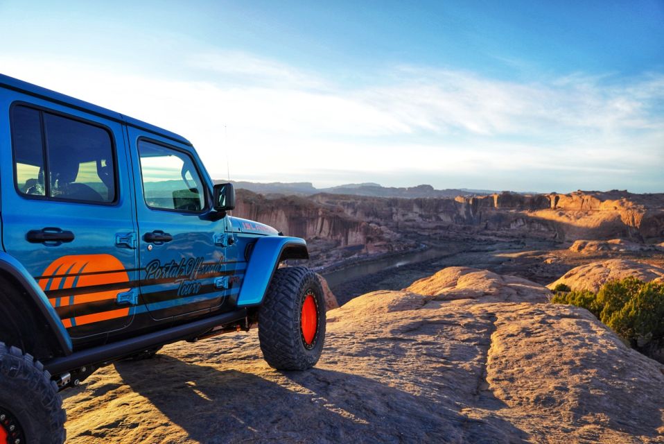 Moab: Off-Road Hells Revenge Trail Private Jeep Tour