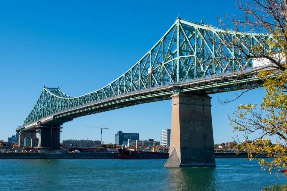 Montreal: St-Lawrence River Panorama Sightseeing Jet Boat