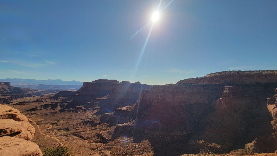 Morning Canyonlands Island in the Sky 4×4 Tour