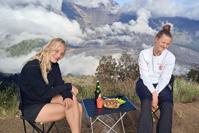 Mount Rinjani Hiking Senaru Crater Rim ( 2Days-1Night )