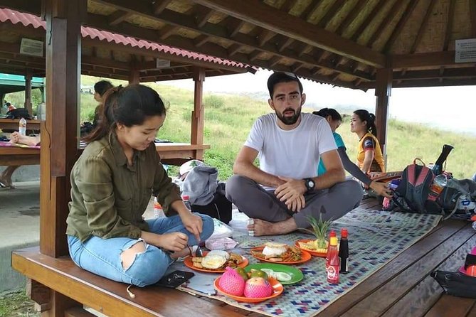 Mount Rinjani Hiking to Summit( 2 Days 1 Night )