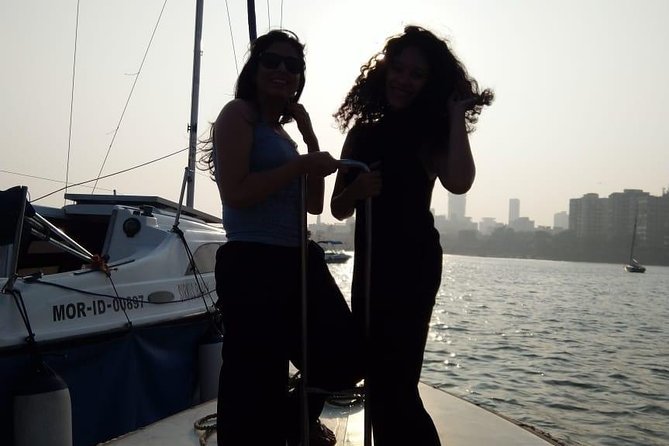 Mumbai Sky Line Private Sailing Excursion for up to 5ppl