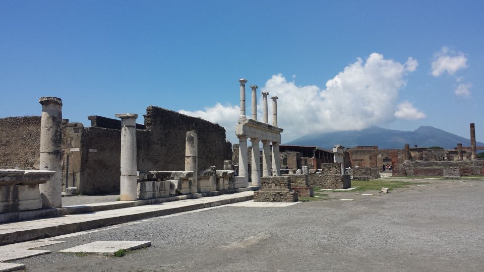 Naples: Pompeii and Sorrento Private Tour With Guide