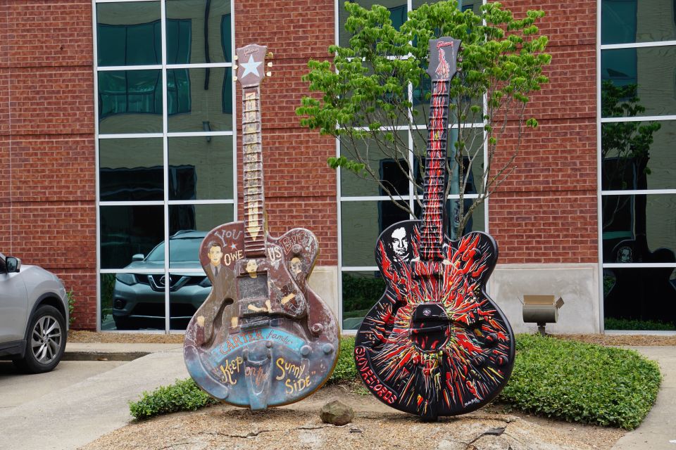 Nashville: Street Art & Instagram Golf Cart Tour