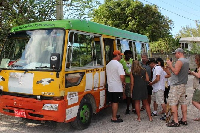 Negril One Love Bus Bar Crawl - Inclusions