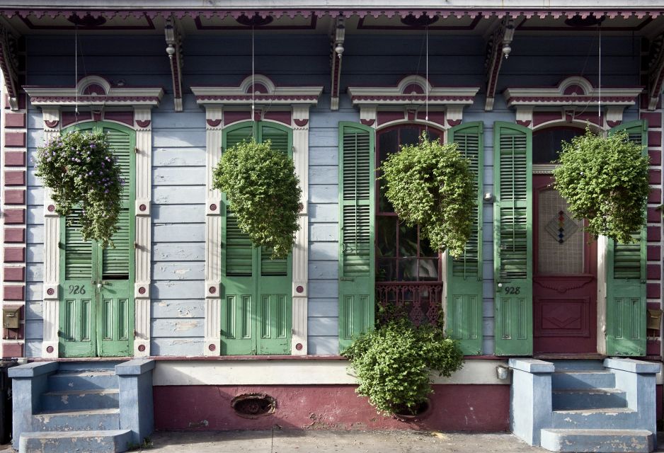 New Orleans Garden District Tour