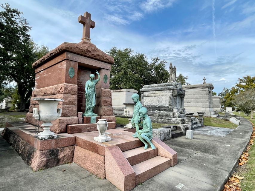 New Orleans: Millionaire’s Tombs of Metairie Cemetery Tour