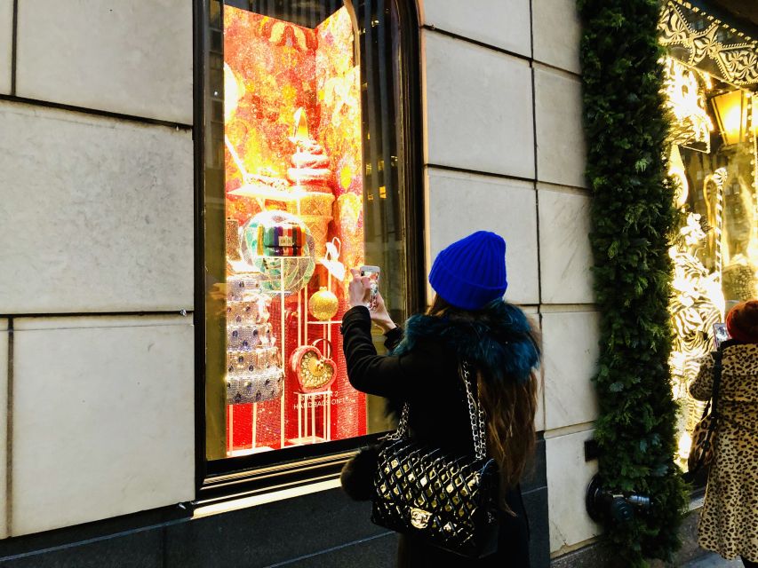 New York Holiday Lights and Movie Sites Bus Tour - Tour Details