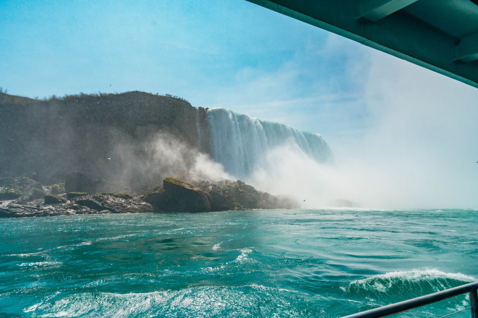 Niagara Falls, USA: American Tour & Maid of The Mist - Iconic Niagara Falls Attractions