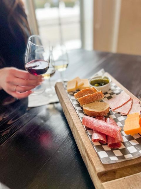 Niagara-On-The-Lake: Wine & Charcuterie Tour With Tastings