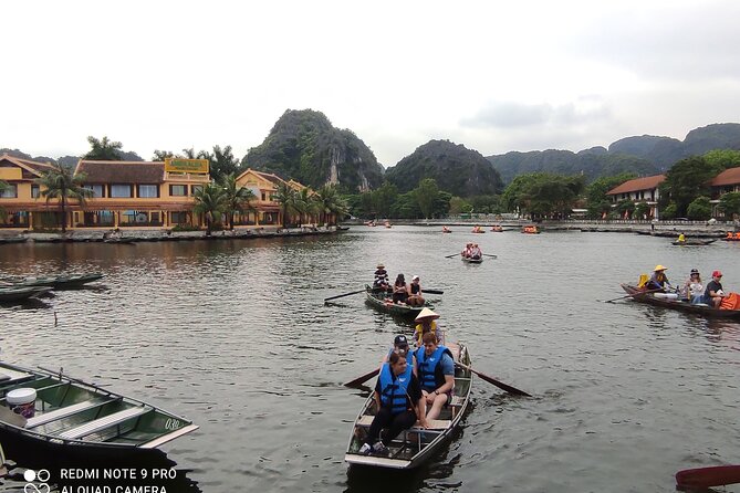 Ninh Binh 1 Day Tour (Tam Coc – Mua Cave – Bich Dong)