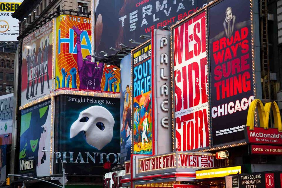 Nyc: Broadway & Times Square Tour With a Professional Actor