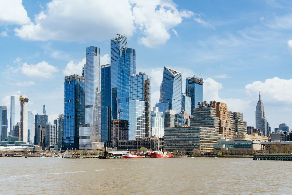 NYC: Circle Line Landmarks Cruise Skip-The-Box-Office