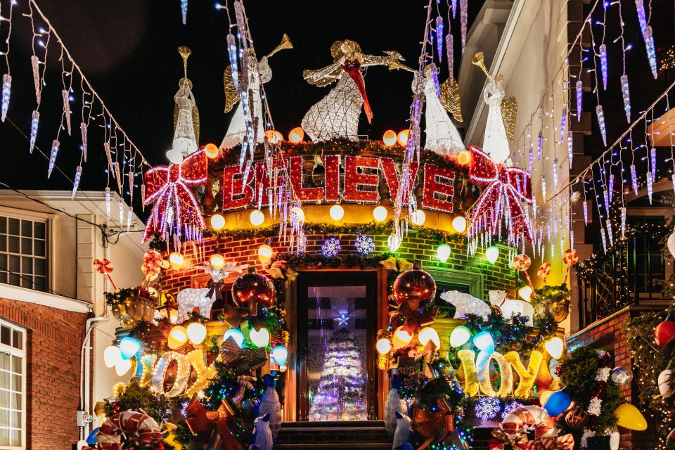 NYC: Dyker Heights Christmas Lights & Skyline View Bus Tour - Tour Overview