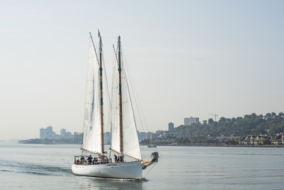 NYC: Hudson River Fall Foliage Sailing Trip - Scenic Sail Up the Hudson