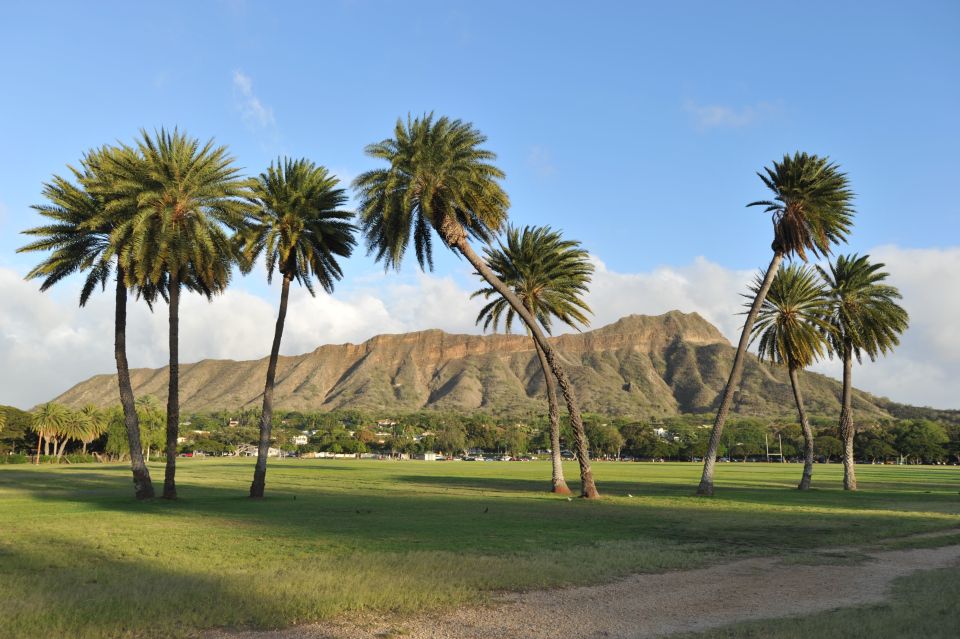 Oahu: Diamond Head Hike With Roundtrip Transportation