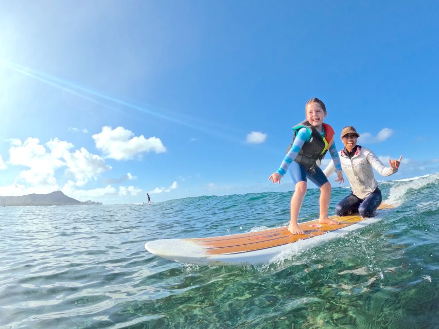 Oahu: Kids Surfing Lesson in Waikiki Beach (up to 12)