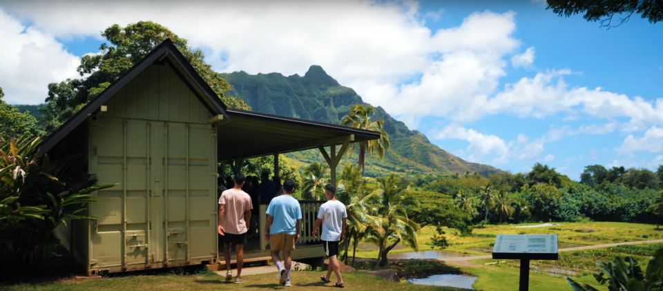Oahu: Kualoa Farm and Secret Island Tour by Trolley