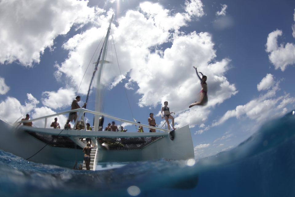 Oahu: Morning Snorkel Sail Along Waikiki Beach