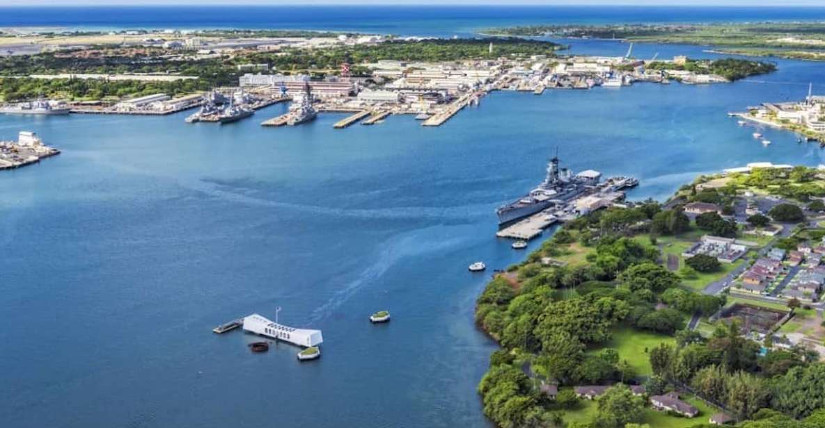 Oahu: Pearl Harbor Battleship & Helicopter Tour