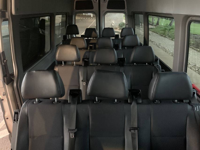 Oahu: Waikiki Shared Airport Shuttle