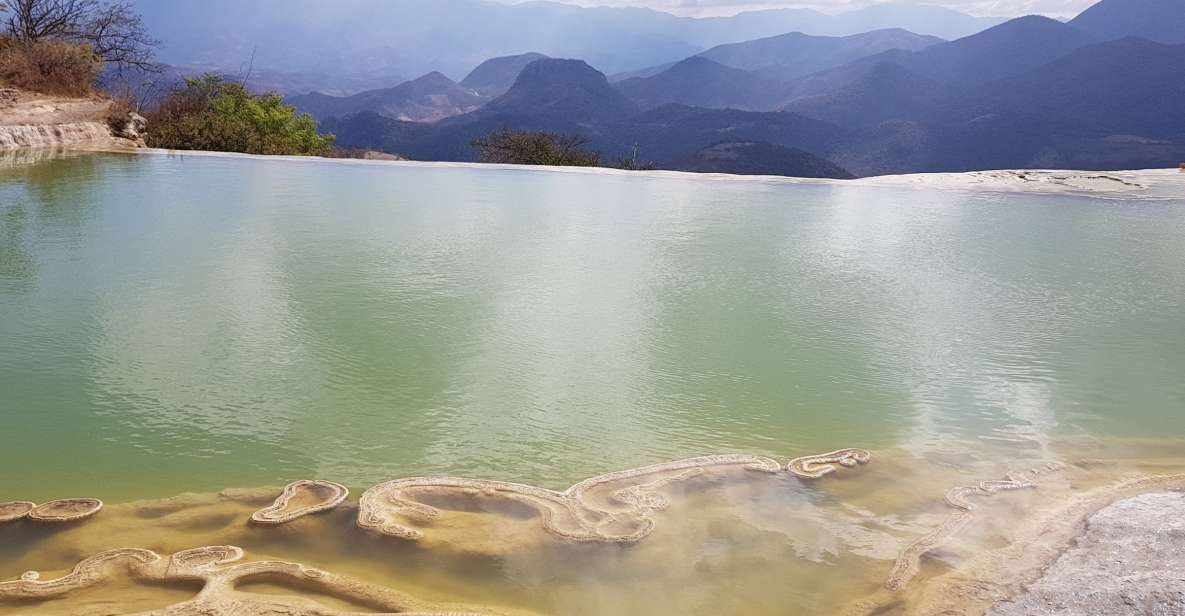 Oaxaca: Hierve El Agua Waterfalls Hiking Tour