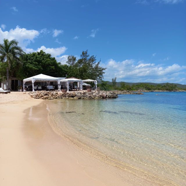 Ocho Rios: Bamboo Beach Club VIP Pass With Lunch and Drinks - Tour Overview