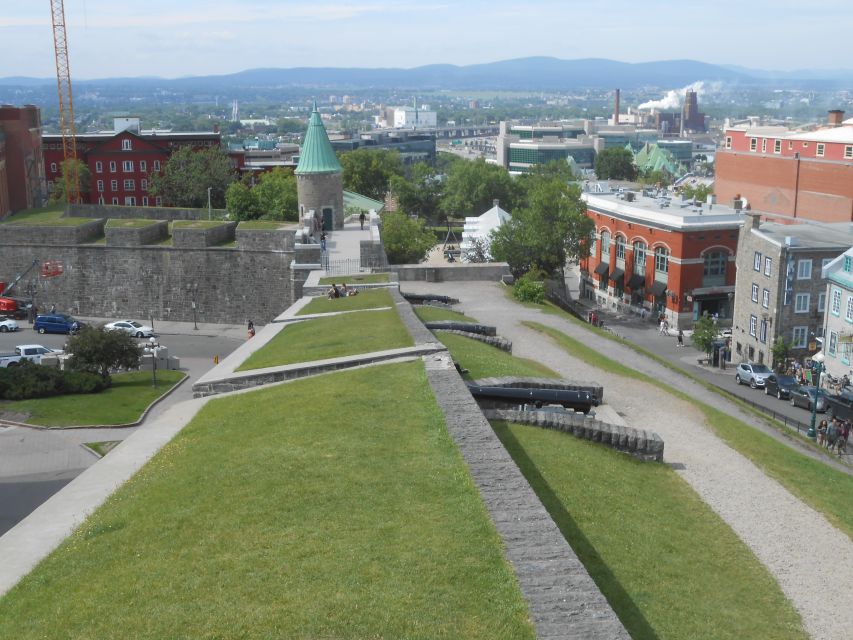 Old Quebec City Self-Guided Walking Tour and Scavenger Hunt - Overview of the Walking Tour