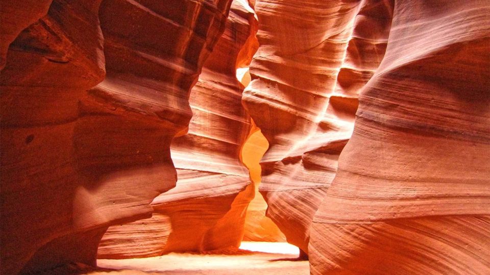 Page: Upper Antelope Canyon Tour With Navajo Guide - Tour Overview