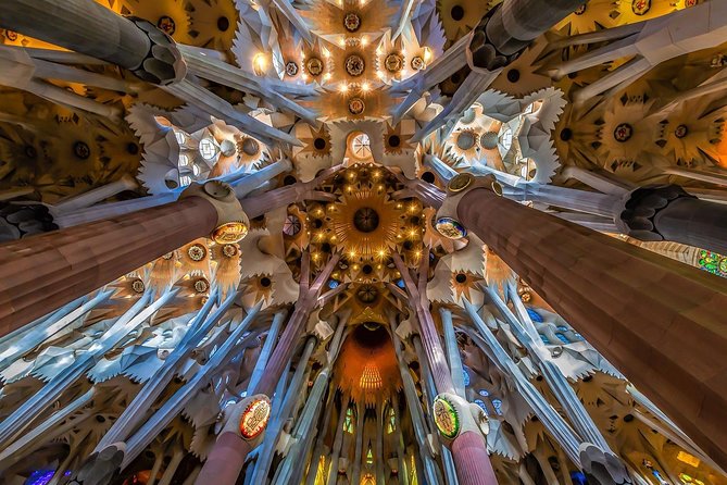 Park Guell & Sagrada Familia Private Tour With Hotel Pick-Up