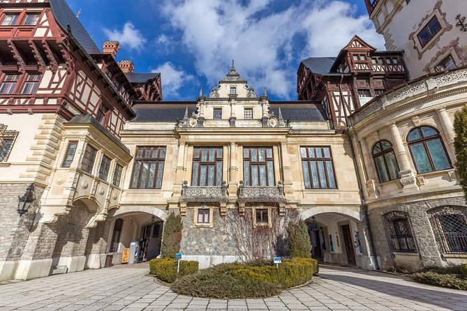 Peles Castle, Draculas Castle and Medieval Town of Brasov in One Day
