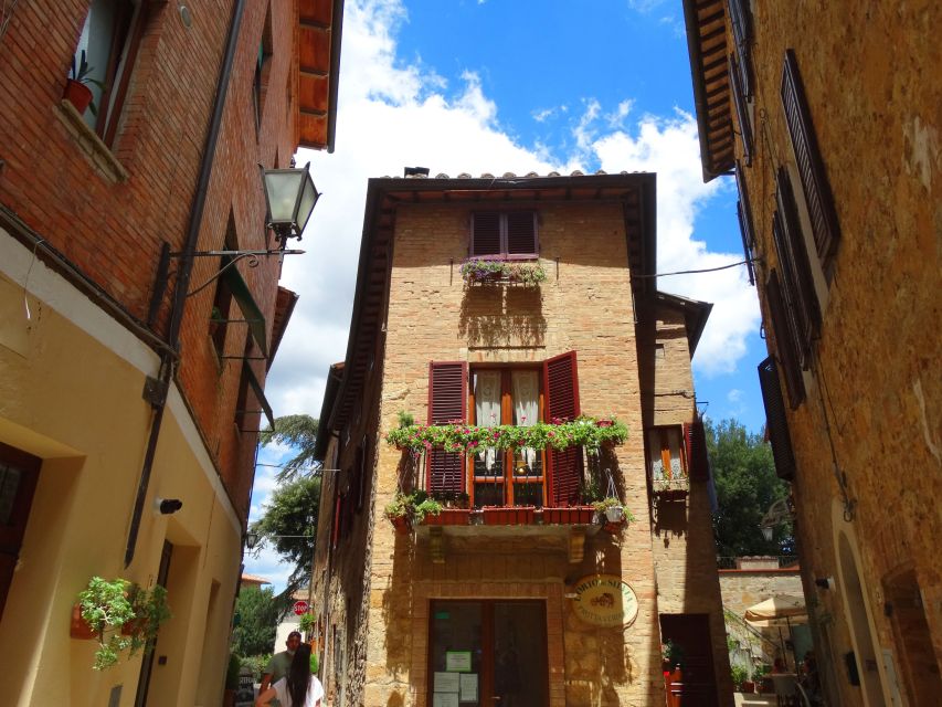 Pienza: Private Walking Tour With Tuscan Tasting Experience