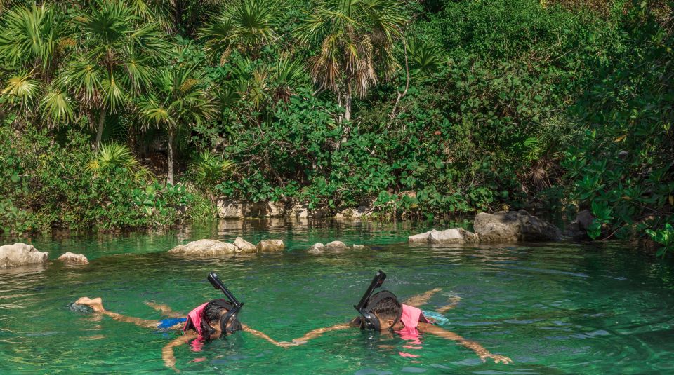 Playa Del Carmen: Xcaret Plus Admission With Show and Lunch