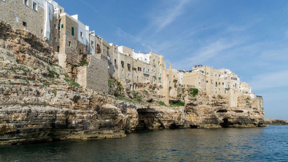 Polignano a Mare: 2-Hour Sea Cave Exploration Private Cruise