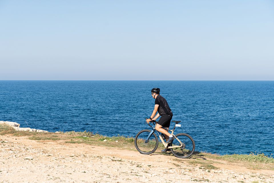 Polignano a Mare: E-Bike Crushed and Wine