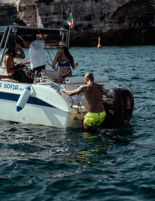 Polignano: PRIVATE Boat Cruise to the Caves With Aperitif